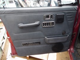 1990 MONTERO BURGANDY AT 3.0 4WD #193897